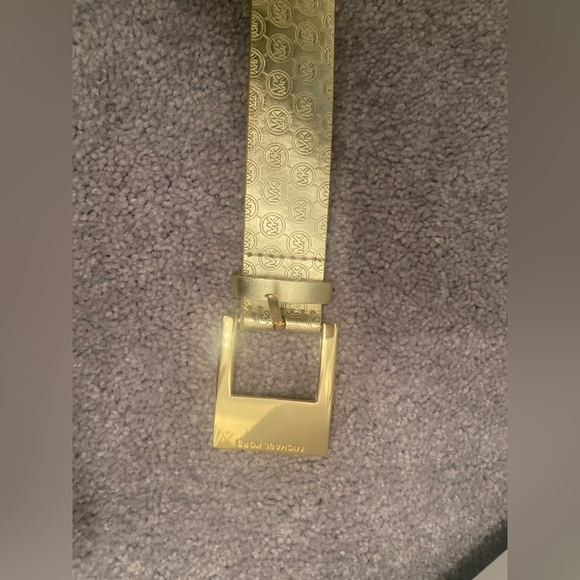 Michael Kors Women’s belt in gold - Picture 1 of 4